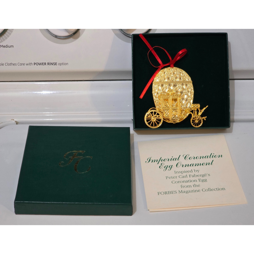 VINTAGE 1998 IMPERIAL CORONATION EGG COACH ORNAMENT BY FORBES 3-D GOLDTONE